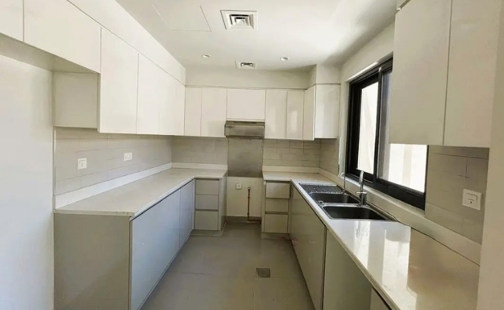 Villa is for sale in Maple 1, Maple 