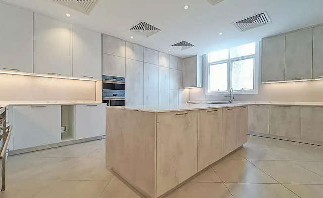 villa is for sale in Signature Villas Frond I, Signature Villas Palm Jumeirah villa is for sale in Signature Villas Frond I, Signature Villas Palm Jumeirah