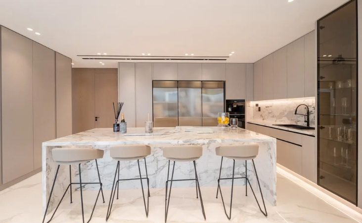 Villa is for sale in Garden Homes Frond M, Garden Homes Palm Jumeirah Villa is for sale in Garden Homes Frond M, Garden Homes Palm Jumeirah