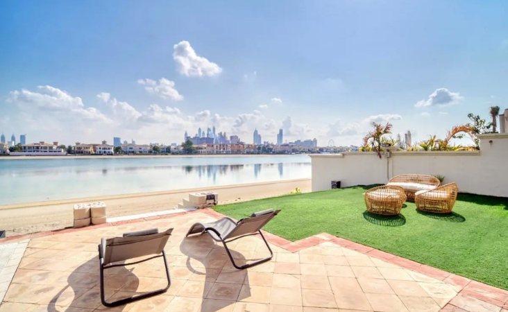 villa is for sale in Garden Homes Frond B, Garden Homes Palm Jumeirah villa is for sale in Garden Homes Frond B, Garden Homes Palm Jumeirah
